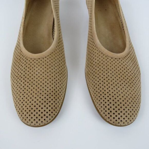 STUART WEITZMAN Women's Tan Perforated Round Toe Low Heels Size 10 - Picture 5 of 10